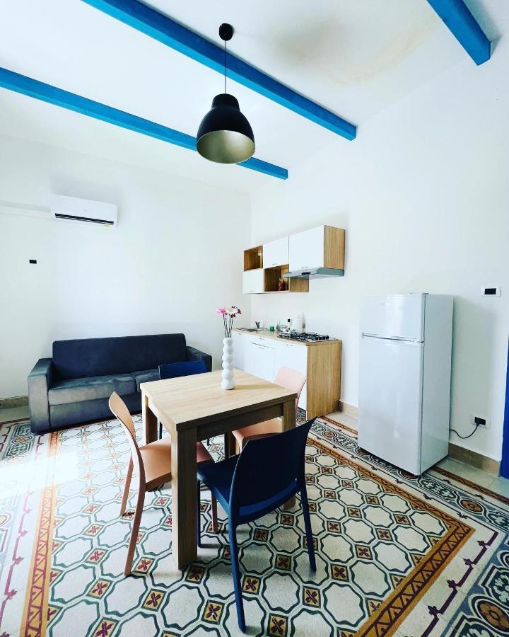 Oltremare Apartments サンタ・フラーヴィア エクステリア 写真
